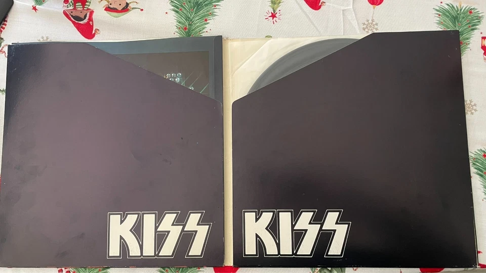 KISS - The Originals 3LP Rare Japanese Only Release Vinyl Pressing w/Booklets EX - image 4 of 4