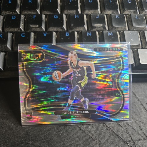 Paige Bueckers #2 2025 Panini Select WNBA Snapshots card