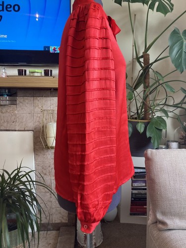 Bogner red satin blouse size 36/ S, Pussy Bow /neck Tie, Satin Red - Picture 4 of 8
