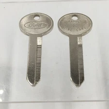 2 Vintage OEM Ford Key Blanks “Family Of Fine Cars” 67-93 Door Keys 67FD
