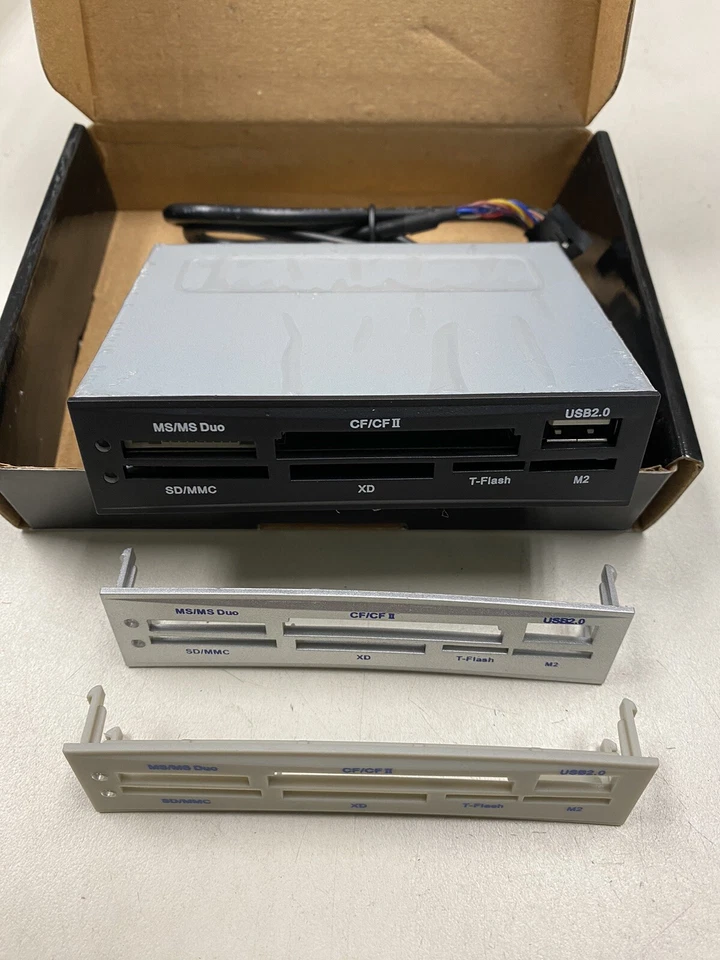 USB 2.0 ALL IN 1 ONE Internal Card Reader - Image 2 of 4