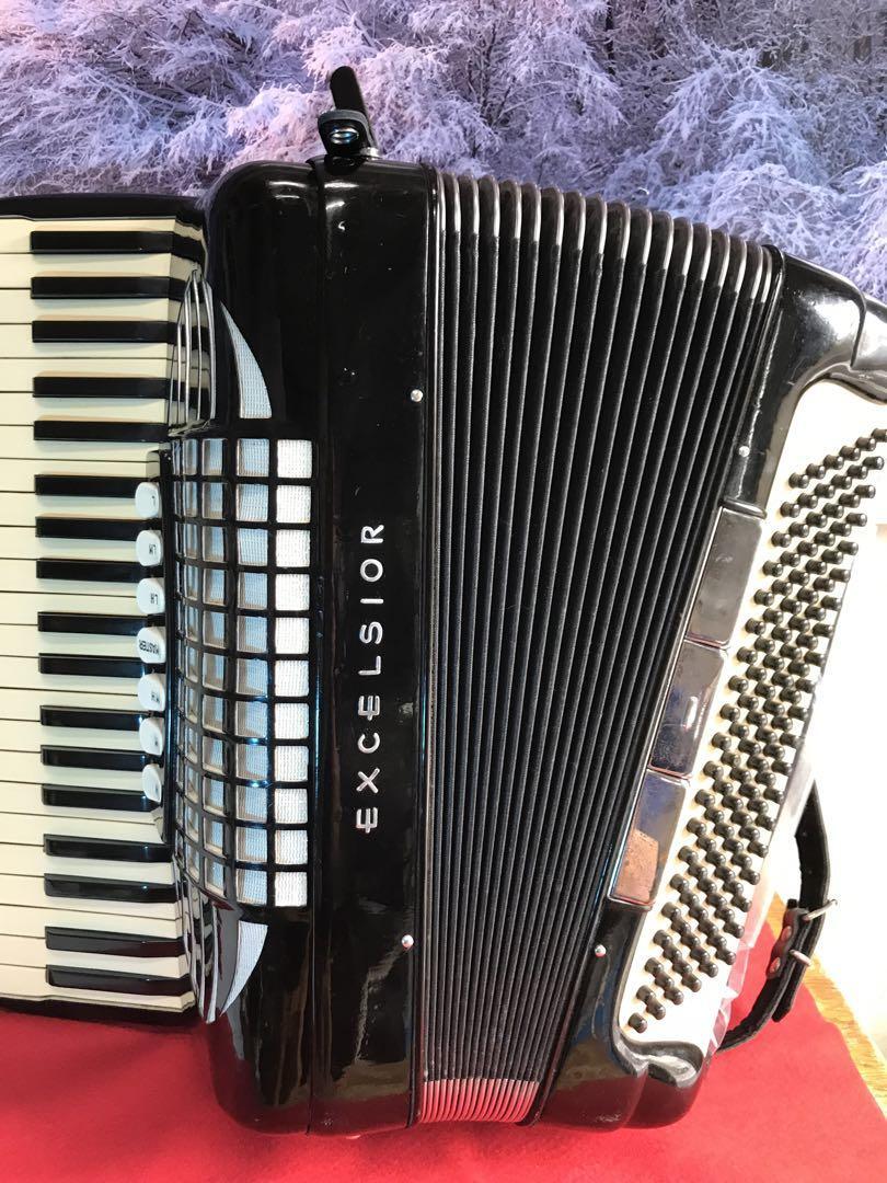 アコーディオンEXCELSIOR 580