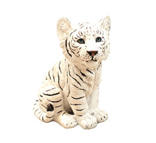 Tiger Baby wei&szlig; Kind Katze Skulptur Tigerfigur Deko Afrika Tier Figur L&ouml;we
