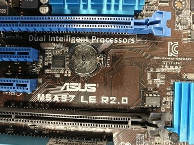 ASUS M5A97 LE R2.0 Motherboard + AMD Processor FX-8320 3.5GHZ (8 Core)  untested