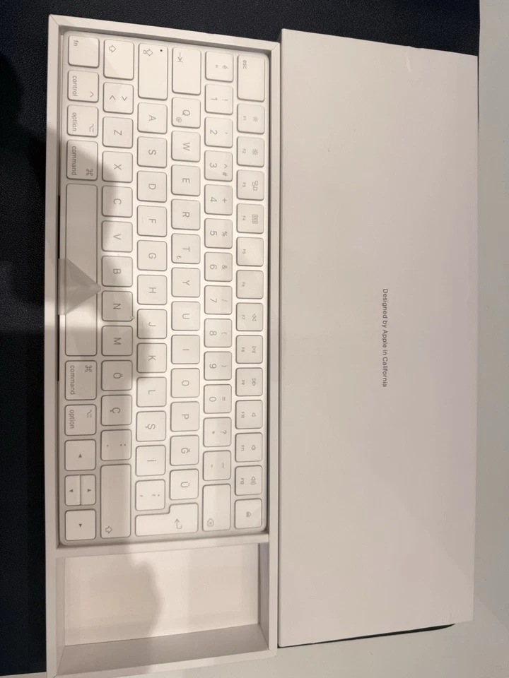 APPLE Magic Keyboard-Tastiera Wireless A1644 Layout tedesco - Immagine 2 di 3