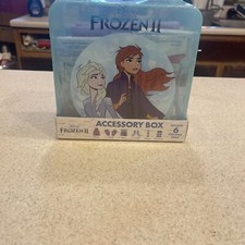 Disney Frozen II - Accessory Box - 6 Items - Hat Gloves Poster Socks Ring Bows