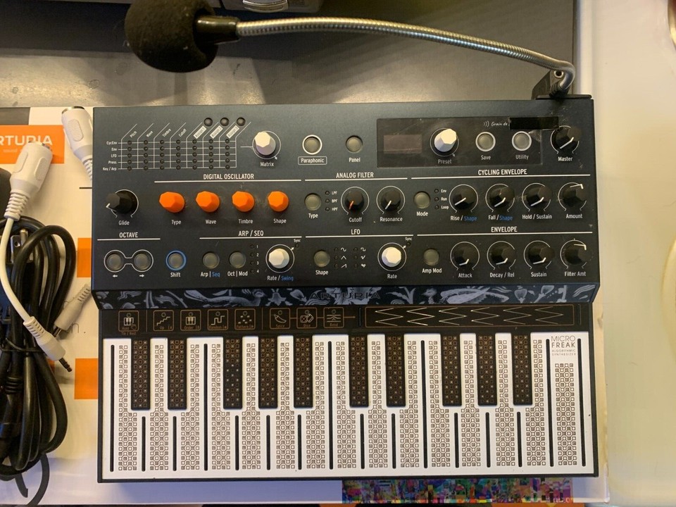 Arturia MicroFreak Hybrid Keyboard Synthesizer Used W/ Package/cables/Mic/MIDI 3760033531397 eBay