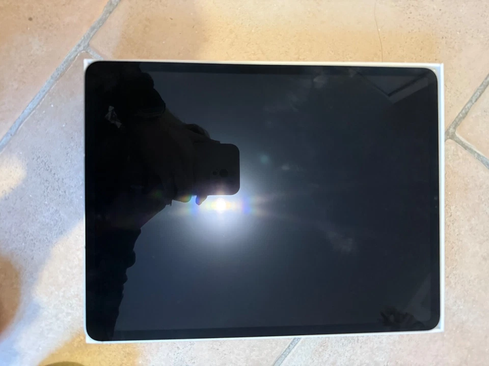 Apple iPad Pro 12.9-inch (6th generation) · 512GB · Cellular, photo 1 sur 4