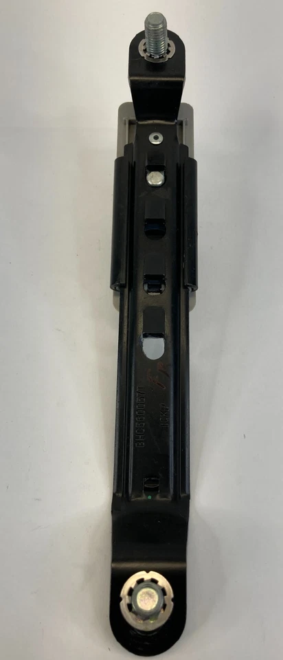 2010-2013 Suzuki SX4 Front Right Passenger Side Seat Belt Height Adjuster OEM Foto 2 de 4