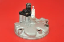 1992 Yamaha WR200 WR 200 Cylinder Head Top End Cap Cover Dome 3XP-11111-00-00