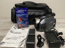 VTG JVC Video Camcorder Camera 1998 GR-AXM300U W/ Battery, Charger -TESTED FULLY