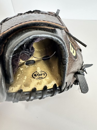 Wilson A2457 Right Hand Baseball Mitt Youth Size 11 1/2 - Bild 4 von 5