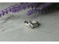 925 Sterling Silver White  Green CZ Ring Size 6.5