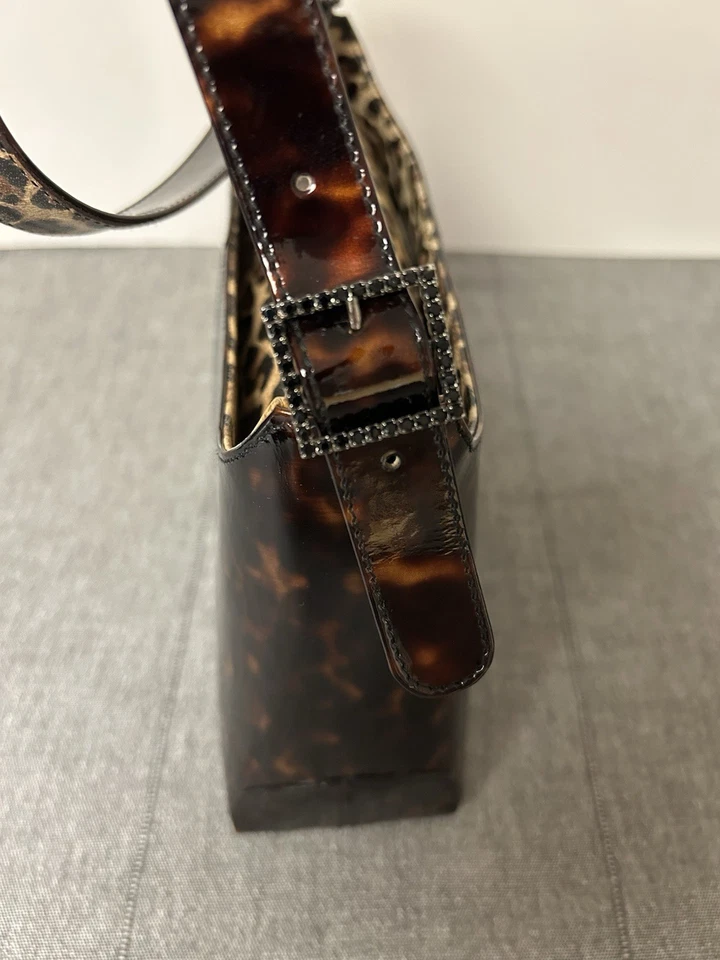 Bolso de hombro vintage Stuart Weitzman brillante tortuga guepardo charol Foto 4 de 4