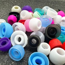 30PCS Silicone In-Ear Earbud Tips Earphone Covers Ear Pads Replacement Caps