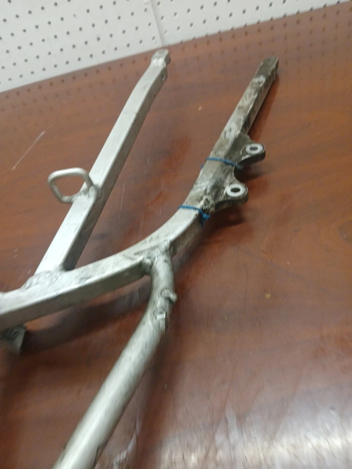 Used Factory OEM Subframe Suzuki GSXR750 2000 2001 2002 2003 - Image 4 of 4