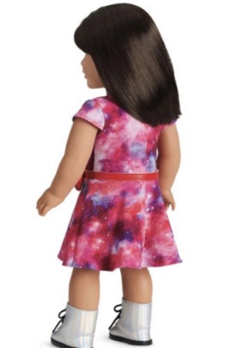NUEVO EN CAJA Muñeca American Girl Luciana Vega con libro, accesorios de mochila COMPLETA NUEVA - Imagen 3 de 7
