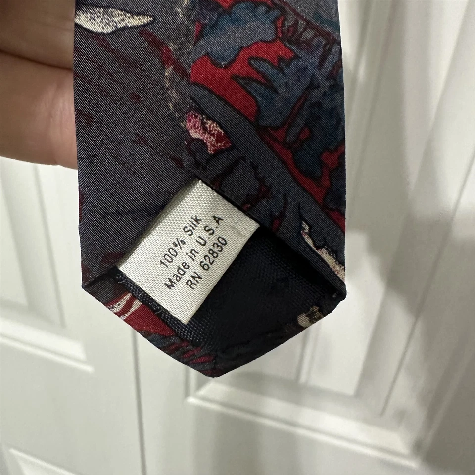 Corbata de cuello Molecular Expressions para hombre roja seda hecha en EE. UU. Science Geek Foto 4 de 4