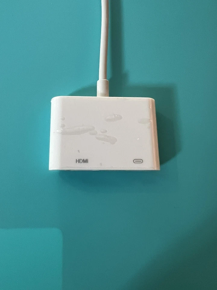 Genuine Apple Lightning Digital AV Adapter HDMI-iPhone iPad MD826AM/A Grade A - Image 2 of 4