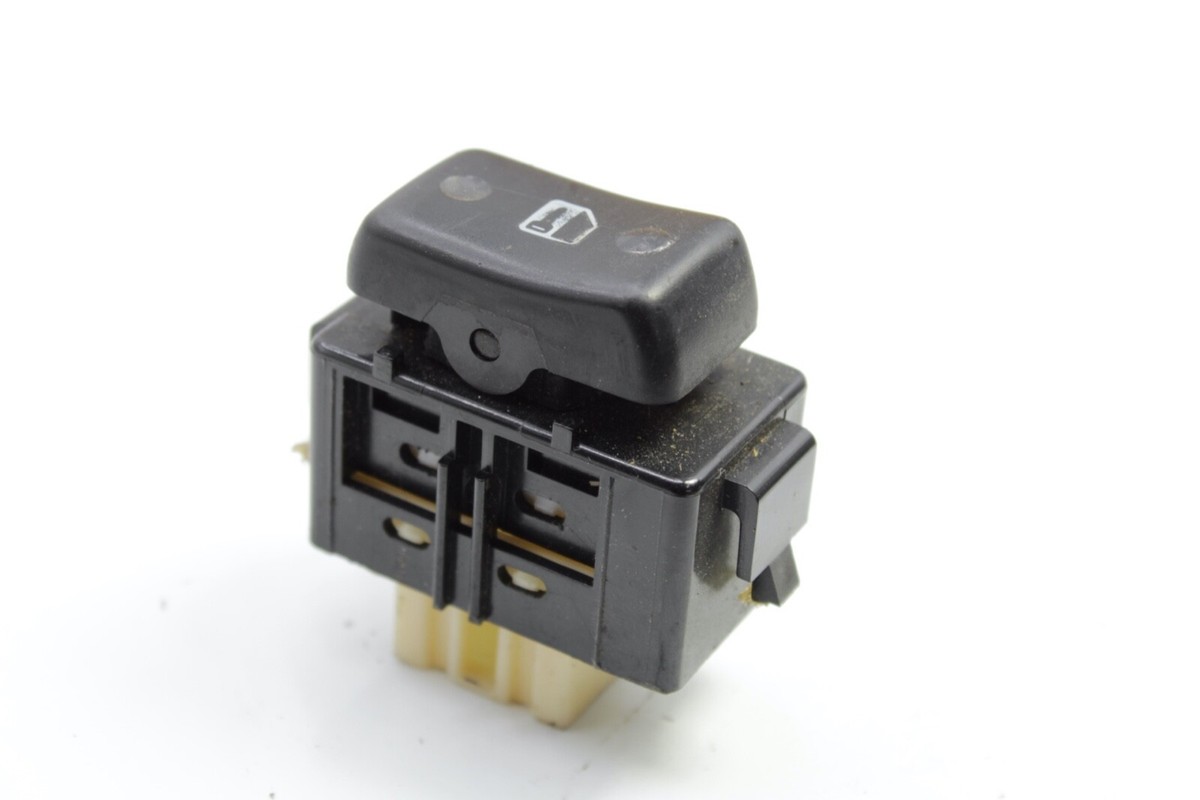 1991-1997 Toyota Land Cruiser door lock 84930-06010 84930-03010