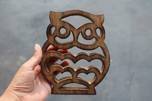 OWL Wooden Trivet bird shed decor Rustic Kitchen hot plate pot holder mom gift - Picture 5 of 5