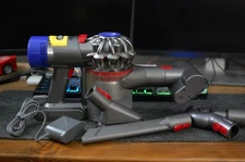 Dyson V7 Car & Boat Cordless Handheld Vacuum w/ Attachments