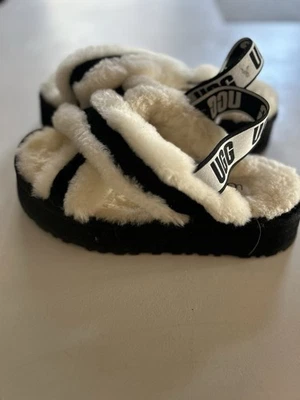 UGG White Slippers for Women for sale | eBay display picture 2