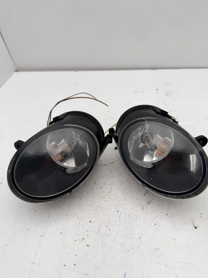 Conjunto de luces antiniebla derecha e izquierda Audi A6/S6 2005-2008 4F0-941-699 par OEM Foto 4 de 4