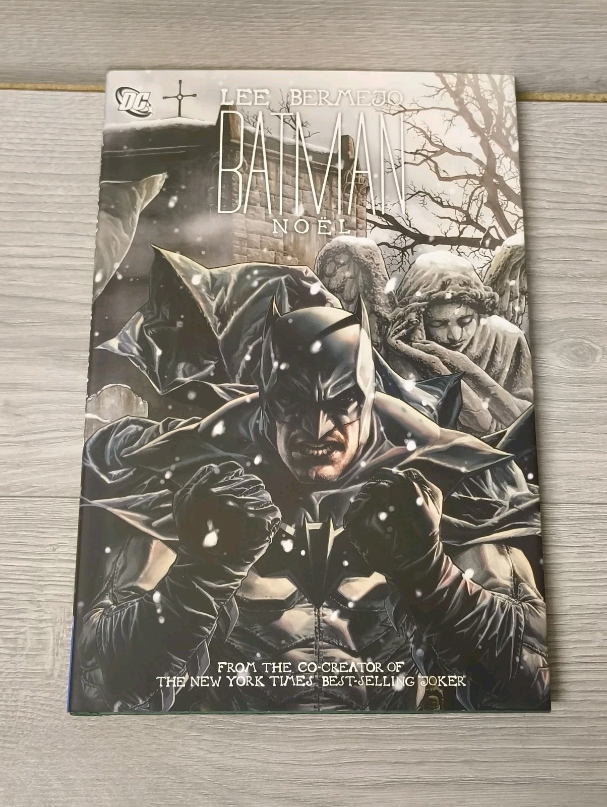 BATMAN NOEL HARDCOVER (112 Pages) New Hardback by Lee Bermejo