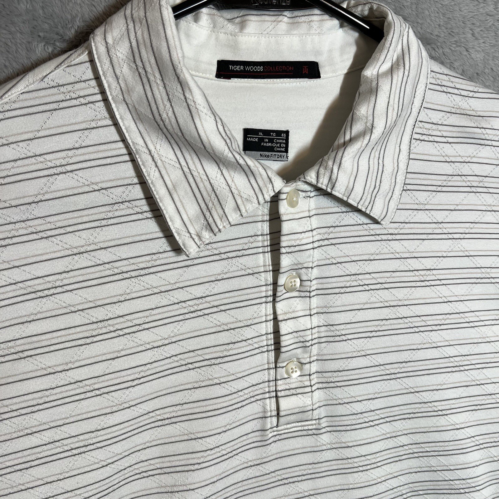 Tiger Woods Collection Polo Shirt Mens XL Nike Fit Dry White Stripe/Diamond Golf