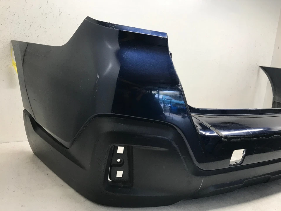 Cubierta de parachoques trasero Subaru Outback 2018-2019 57704AL18A OEM3 Foto 4 de 4