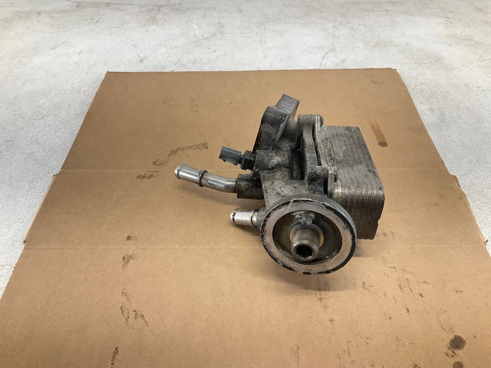 Adaptador de filtro enfriador de aceite de motor 14-24 RAM 2500 6,4 L OEM CM Foto 4 de 4