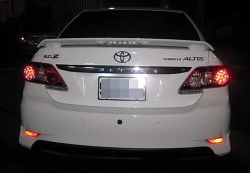 2x Clear Lens LED Rear Bumper Reflector LED Tail Backup Brake Lights Lamp For Lexus CT200h Toyota Corolla