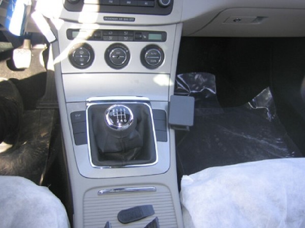Brodit Proclip 833604 Montagekonsole FüR Vw Volkswagen Passat Modell 2005 - 2014-image