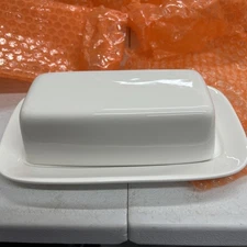 10 Strawberry Street Porcelain Classic White Butter Dish 8.5" x 4.75"   
