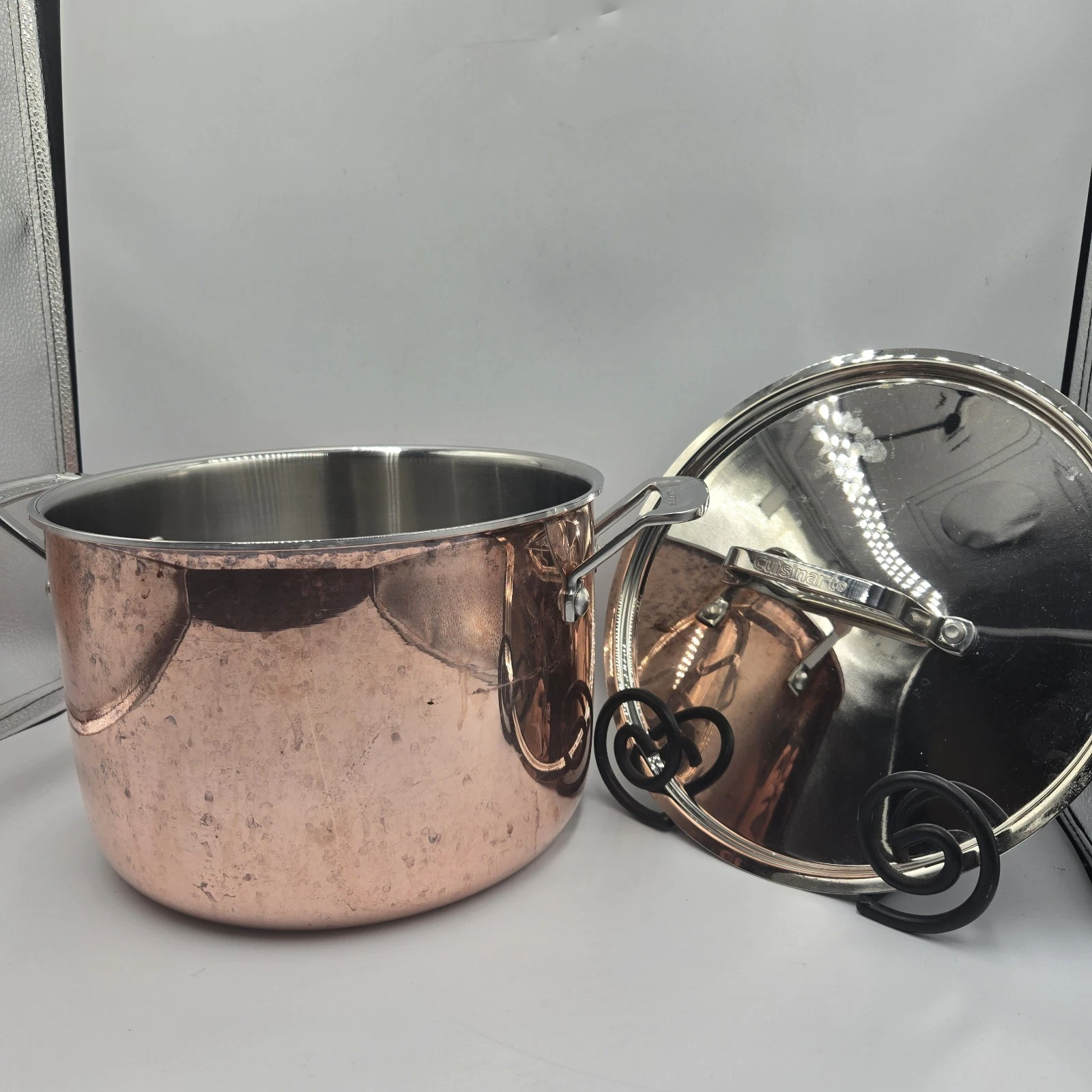 Discontinued 8 Qt Cuisinart Copper Clad Stockpot W Lid Stainless Steel CTP66-24
Opens in a new windo