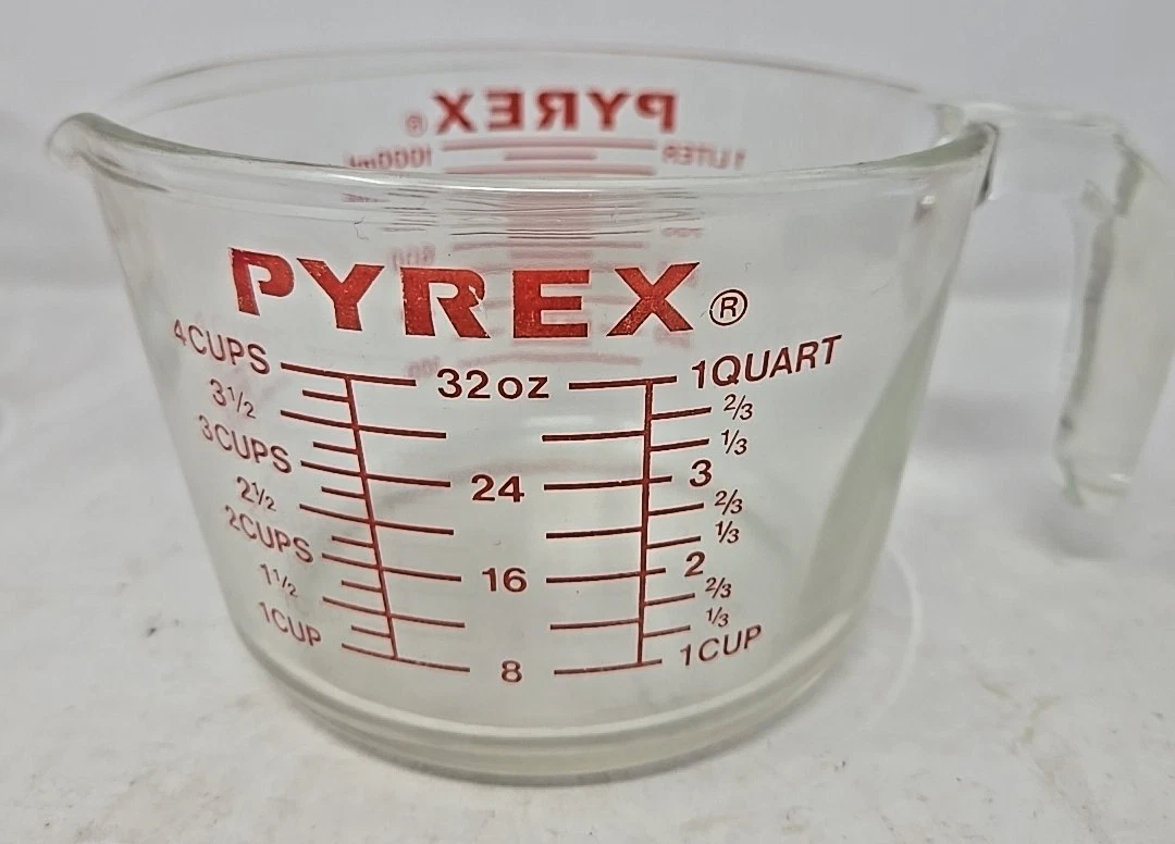 Vintage Pyrex Corning NY Measuring Cup #532 4 Cups USA EUC