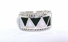 Vintage Primitive Mother Of Pearl Black Onyx Zuni Inlay Southwest Sterling Ring