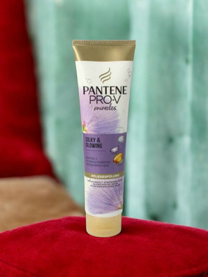 Pantene Pro-V Miracles Silky Glowing Pflegespülung 160 ml