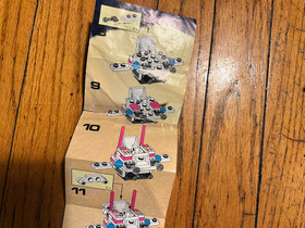 Lego Vintage Classic Space Lot:  6813, 6809, 6831, 6870, and 6828