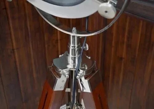 Lampada da terra faretto nautico con treppiede foto 2