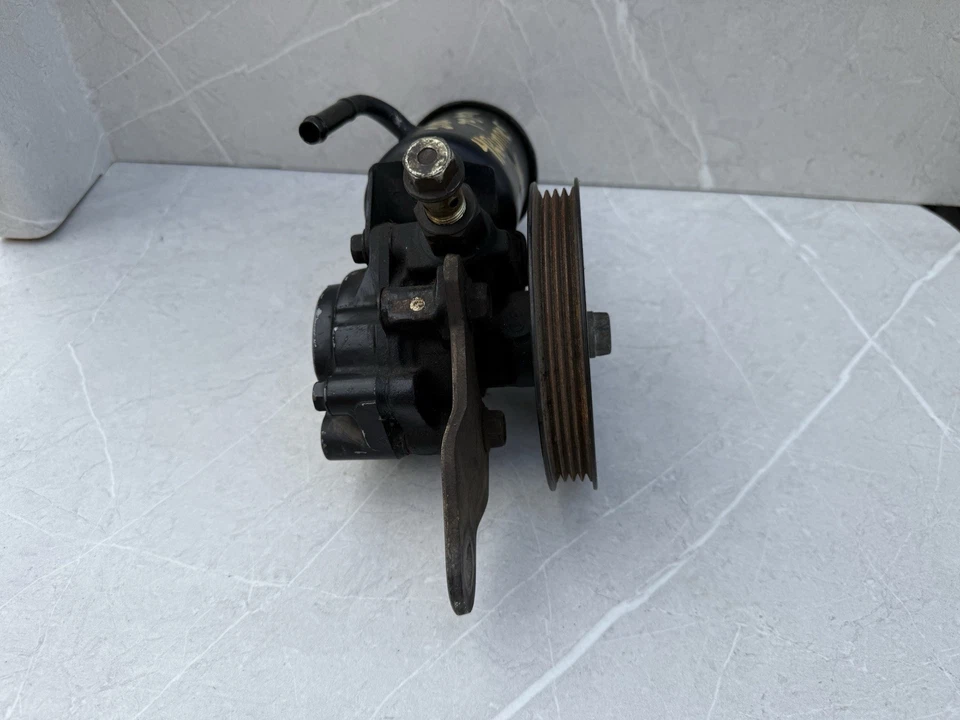 1996-2002 Toyota 4 Runner SR5, насос гидроусилителя руля, 3,4 л V6 5VZFE - Изображение 2 из 4