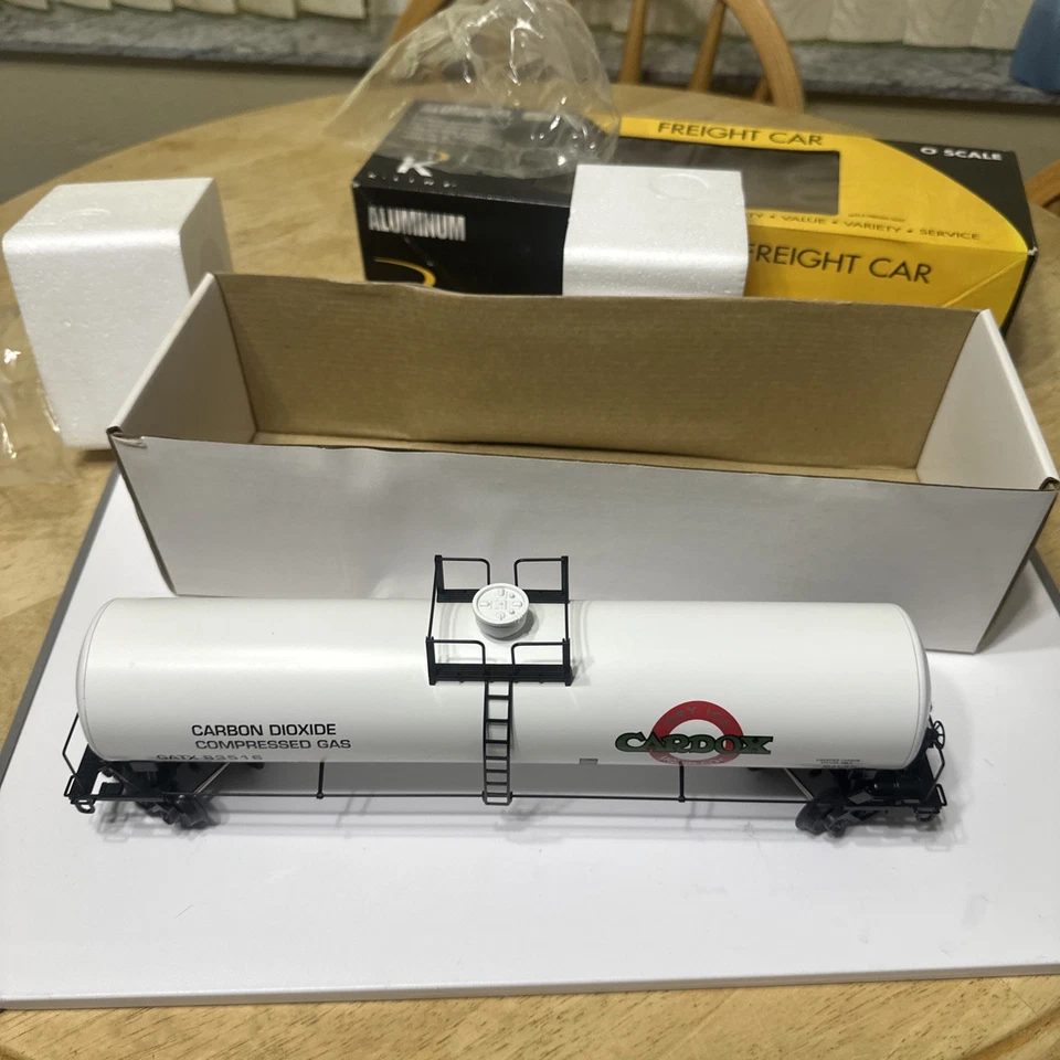 K Line O Scale Cardox Corporation Tank Car - Image 2 of 4