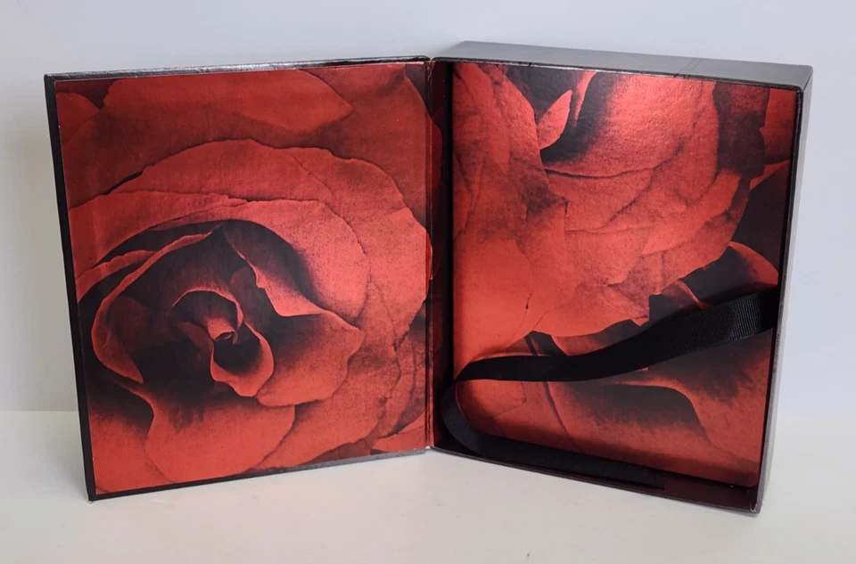 V for Vendetta (2005) 4K Ultra HD + Blu-ray 2020 Exclusive Gift Box Set - Image 4 of 4