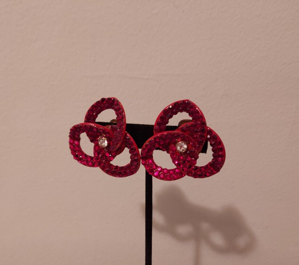 red rhinestone linked intertwined loop statement … - image 2