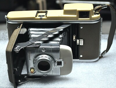 POLAROID LAND CAMERA MODEL 80A CAMERA VINTAGE NICE FROM COLLECTION