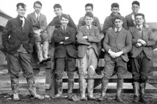 Bss-26 Student Farmers, Seale Hayne, Newton Abbot, Devon 1920's. Photo