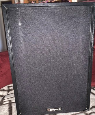 single bookshelf speaker