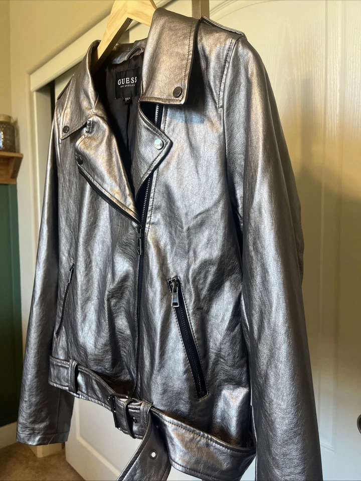 Chaqueta de Moto GUESS Metálica Plateada Imitación Cuero | Y2K Festival Glam | Talla Grande Foto 3 de 4