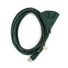 Holiday Lighting Outlet 15ft Green 3-Prong Indoor/Outdoor Extension Cord